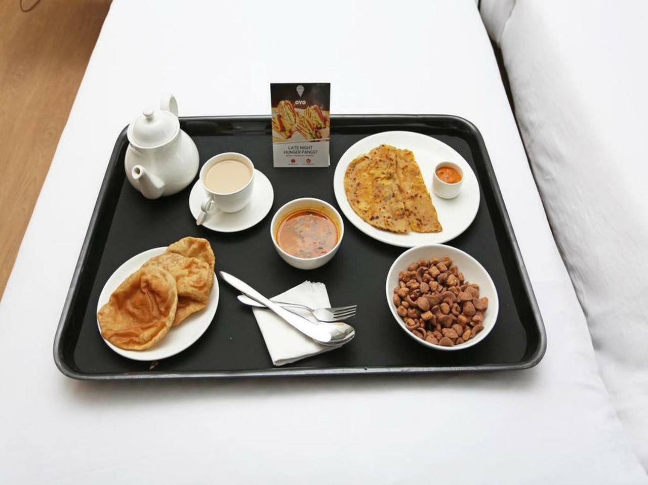 Oyo 28027 Hotel Dhruv Mandi Kültér fotó