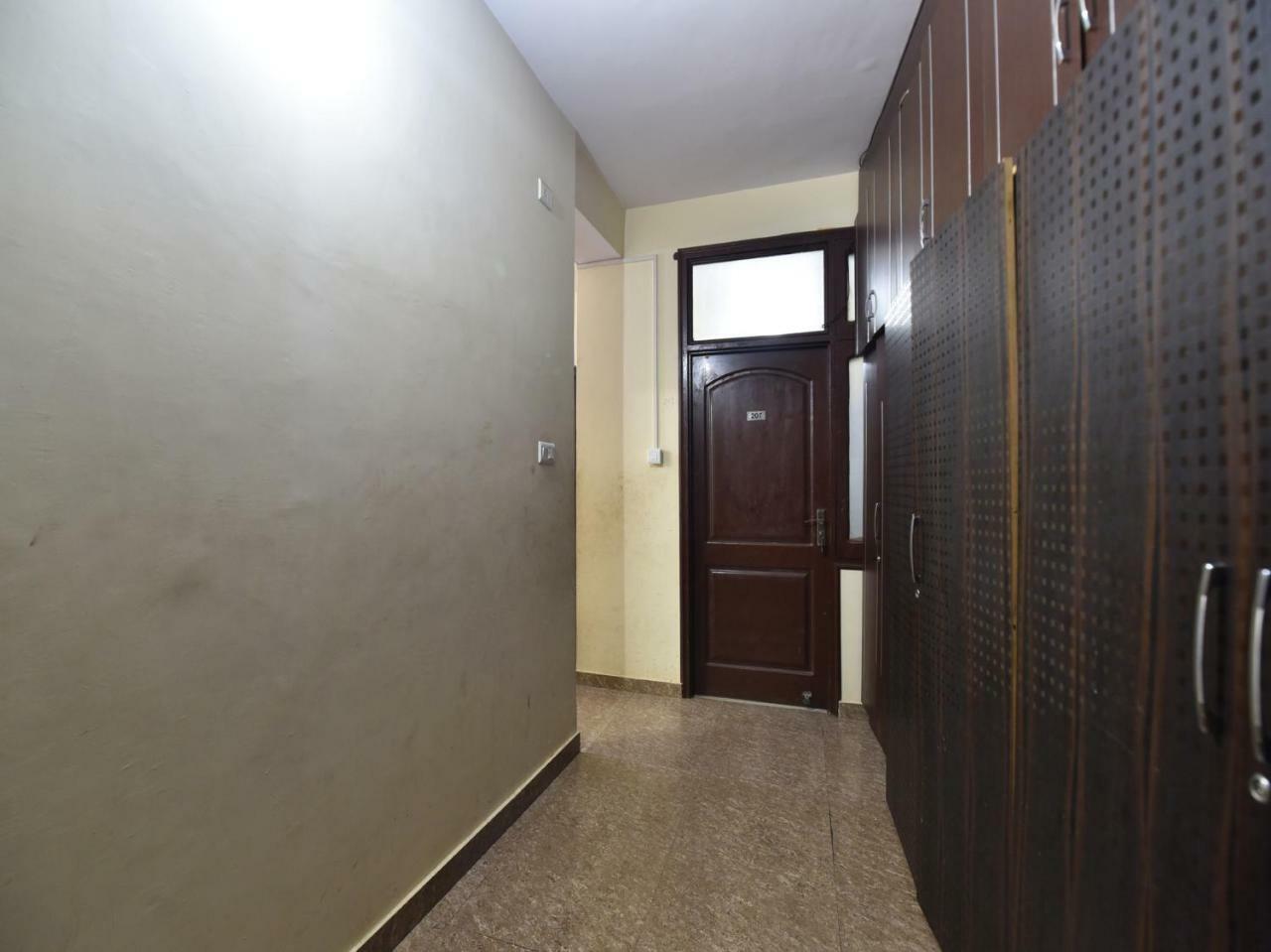 Oyo 28027 Hotel Dhruv Mandi Kültér fotó