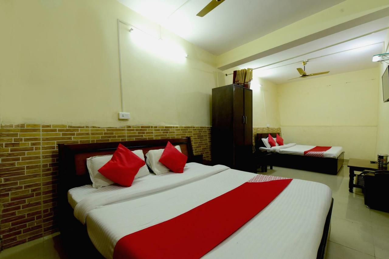 Oyo 28027 Hotel Dhruv Mandi Kültér fotó